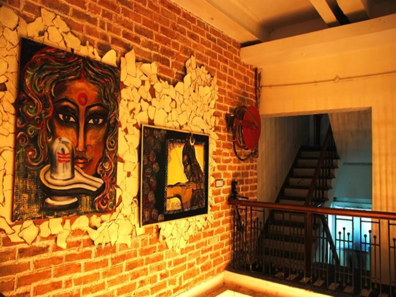The Corner Courtyard Hotel Calcutta Eksteriør billede